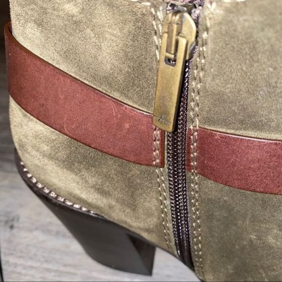 Aquatalia Womens 9.5 Olive Green Suede Heeled Booties Brown Leather Ankle Strap - Picture 8 of 11